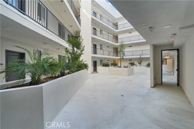 Building Photo - 8750 Sepulveda Blvd