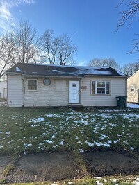 Building Photo - 2103 Willowrow Ave NE