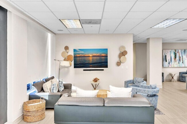 Building Photo - 19390 Collins Ave