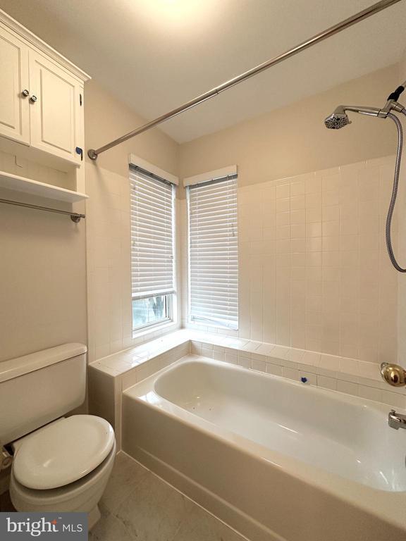 Building Photo - 5700 Medallion Ct