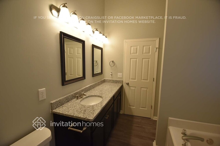 Building Photo - 3932 Edgeview Dr