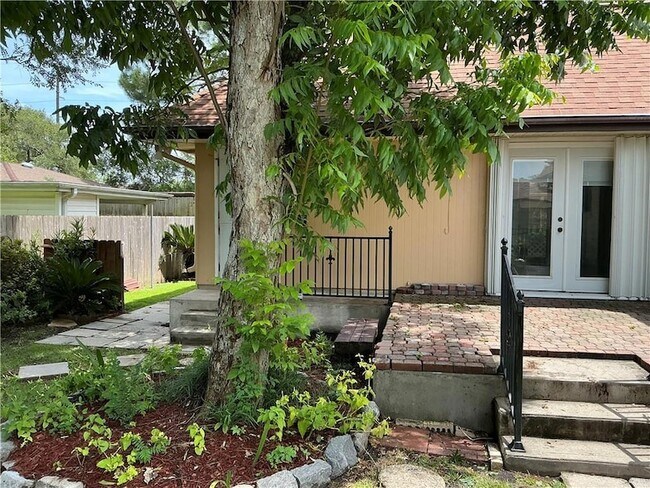 Building Photo - 4419 Knight Dr