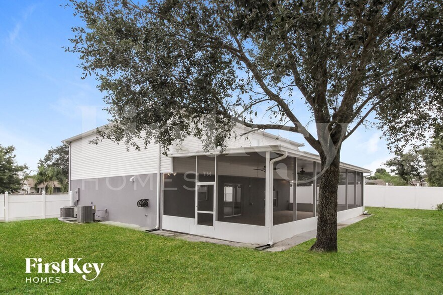 Building Photo - 2982 Bonkirk Dr