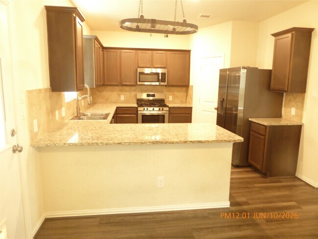 Building Photo - 6319 Shadowbrook Hollow Trail