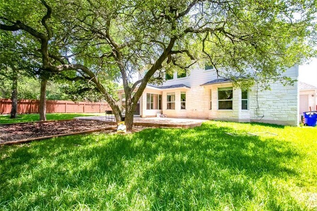 Building Photo - 401 Ridgetop Bend