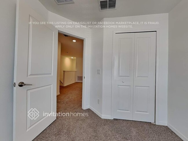 Building Photo - 8286 Crescent Oaks Dr