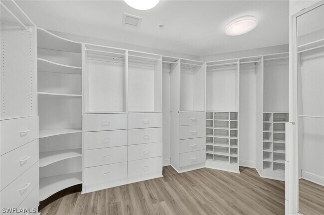 Building Photo - 275 Indies Way