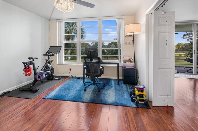 Building Photo - 3930 Oaks Clubhouse Dr