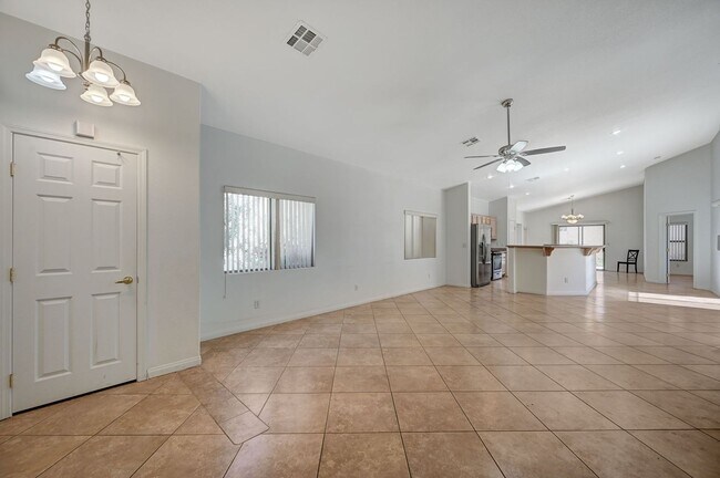 Building Photo - 121 Chatara Way