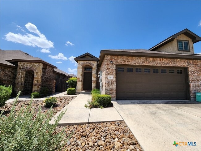 Building Photo - 712 Creekside Cir