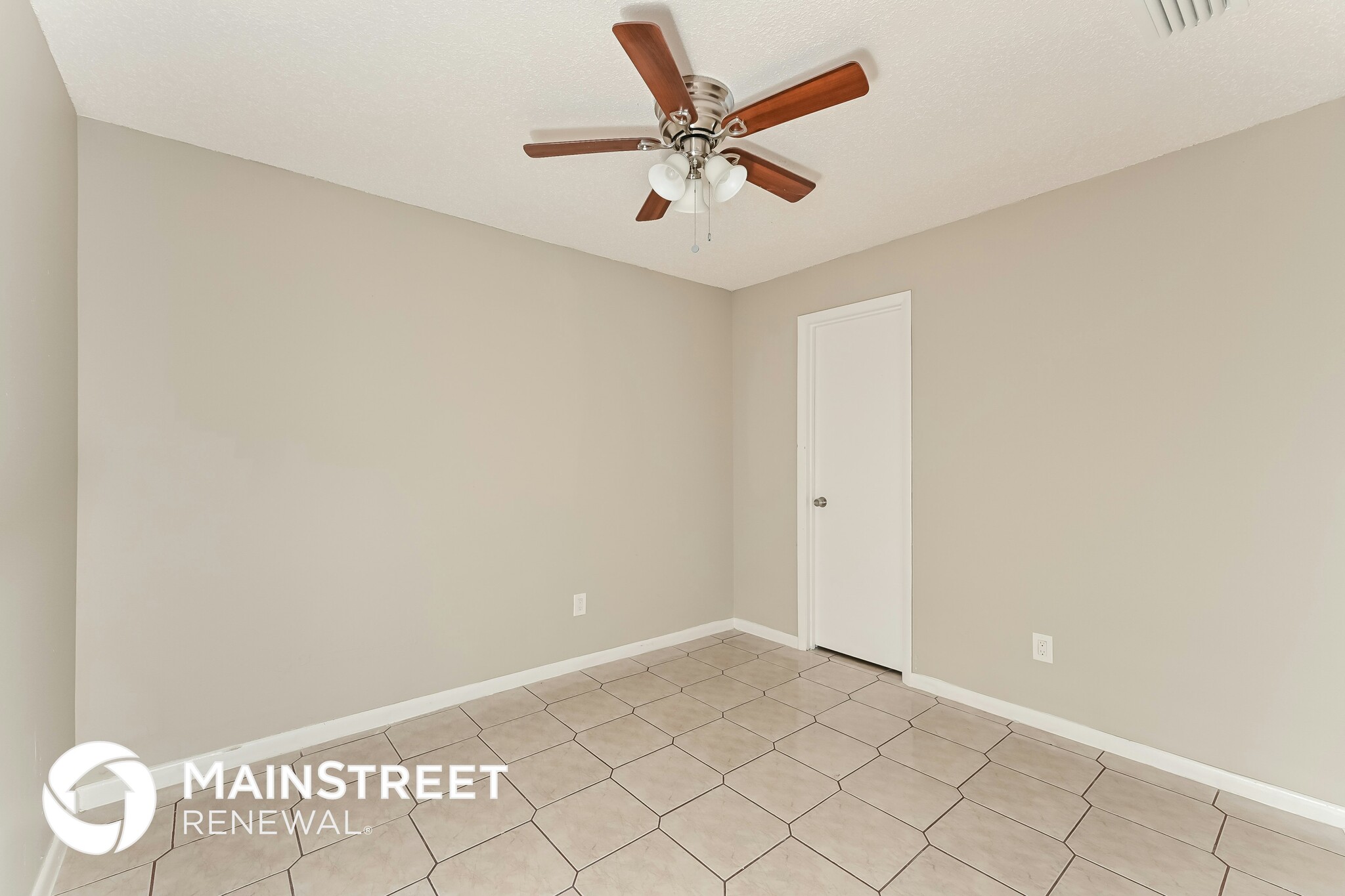 Building Photo - 2549 Brampton Ct