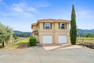 Building Photo - 2 Bedroom, 2 Bath Home with Vineyard Views on a Gated 11-Acre Property