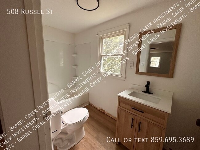 Building Photo - 1-bed 1-bath House - 508 Russel St