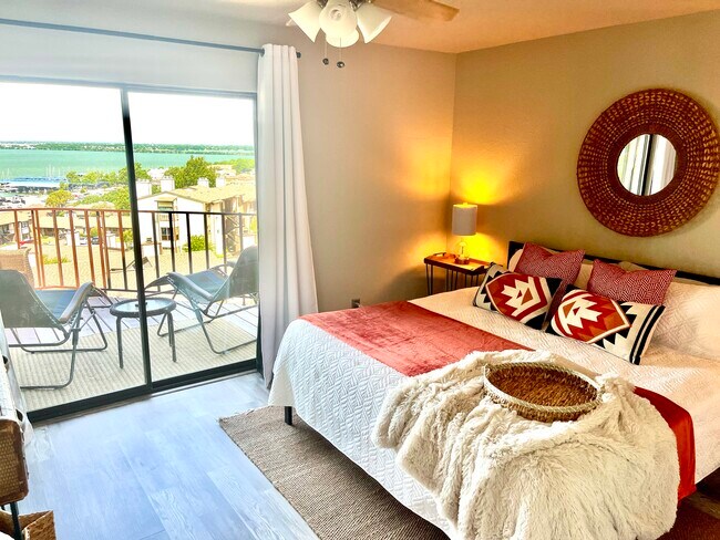 Building Photo - 305 Henry M Chandler Dr