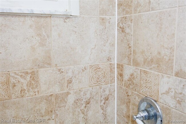 Building Photo - 14960 Alberta Ave