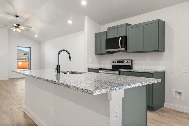 Building Photo - 2609 Garland Ave