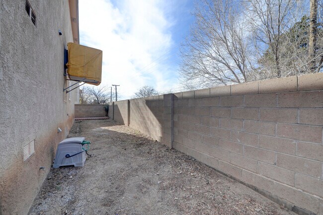 Building Photo - 3123 Mountainside Pkwy NE