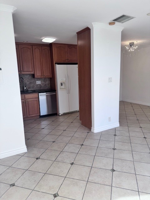 Building Photo - 813 15th St