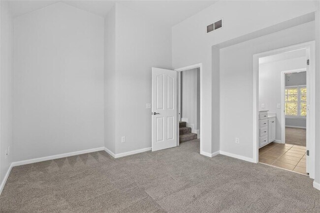 Building Photo - 4537 Grandview Pkwy