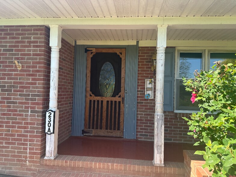 Building Photo - 230 S Airport Rd