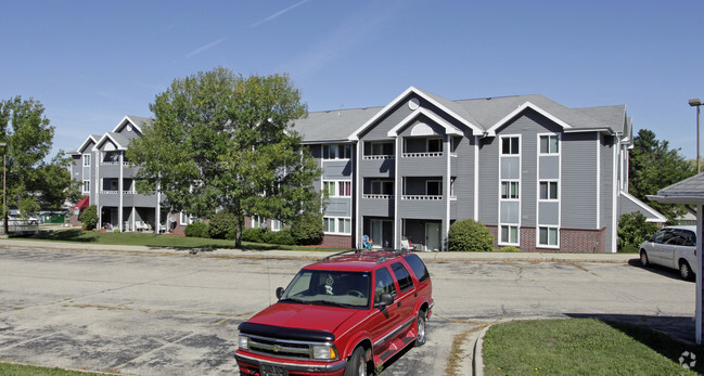 Building Photo - School Street Apartments