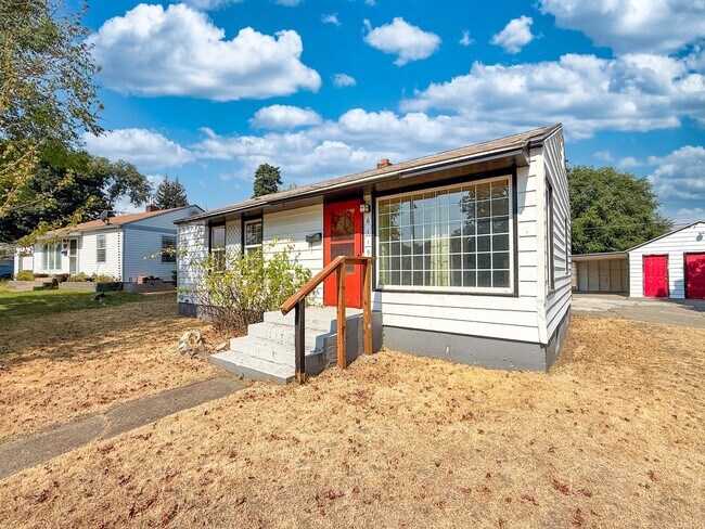 Building Photo - 6119 N Braeburn Dr