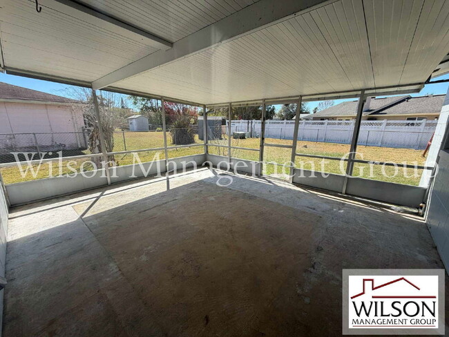 Building Photo - 1016 Malaga St