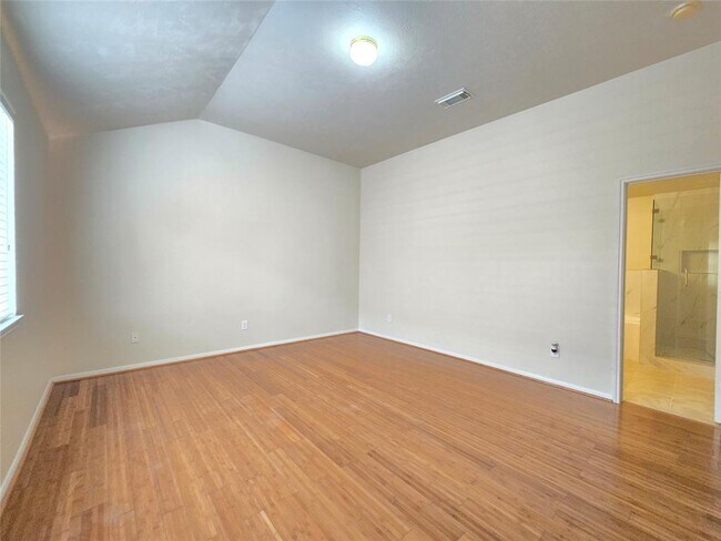 Building Photo - 4011 Lone Dove Ct
