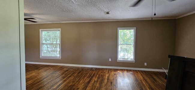 Building Photo - 310 W Lafayette St