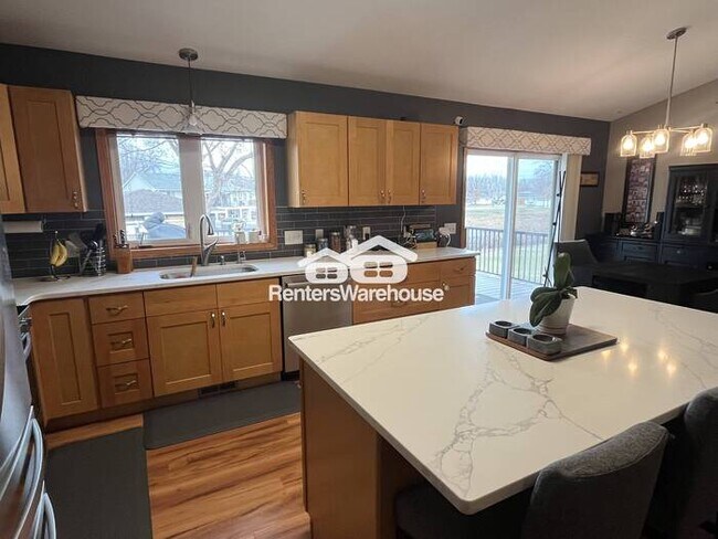 Building Photo - 4 Bed/3 Bath SF in Rosemount