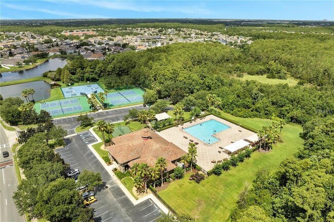 Building Photo - 3052 Youngford St