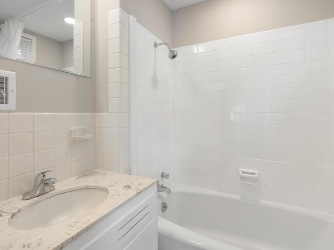 Main Floor Full Bath - 3237 Hennepin Ave
