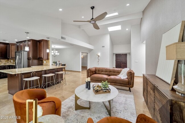 Building Photo - 10546 E Topaz Cir