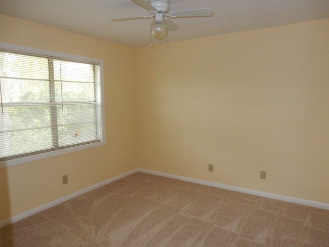 Building Photo - Fourteenth Avenue 4000