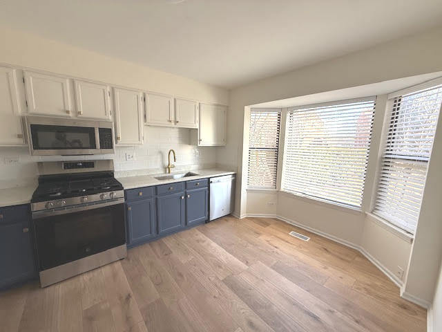 Building Photo - 171 N Clare Ct