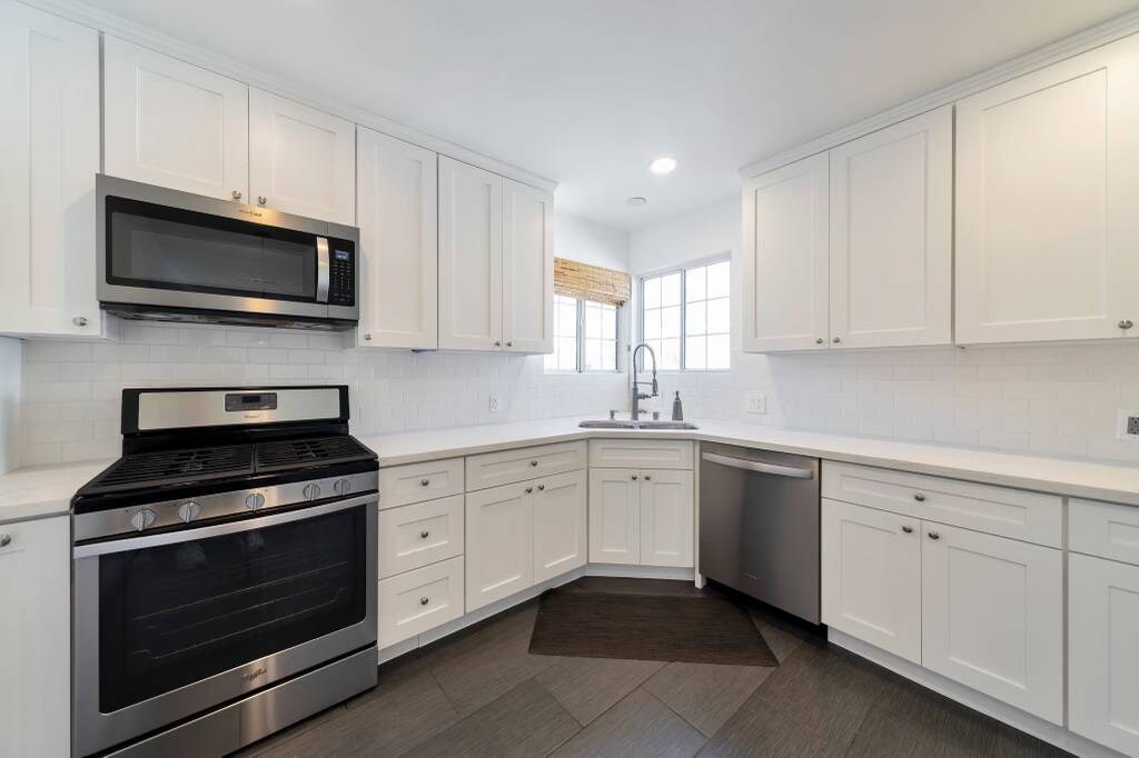 Building Photo - 11613 Haynes St