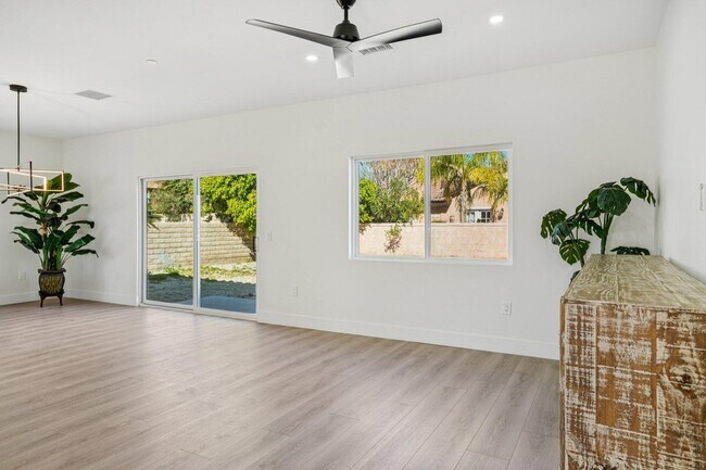 Building Photo - 64382 Spyglass Ave