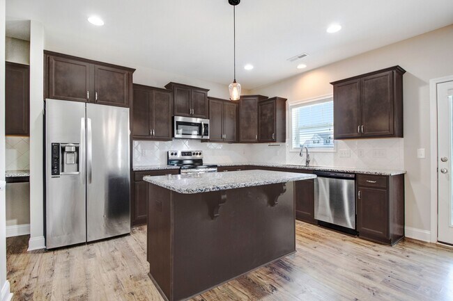 Building Photo - 301 Korbel Dr