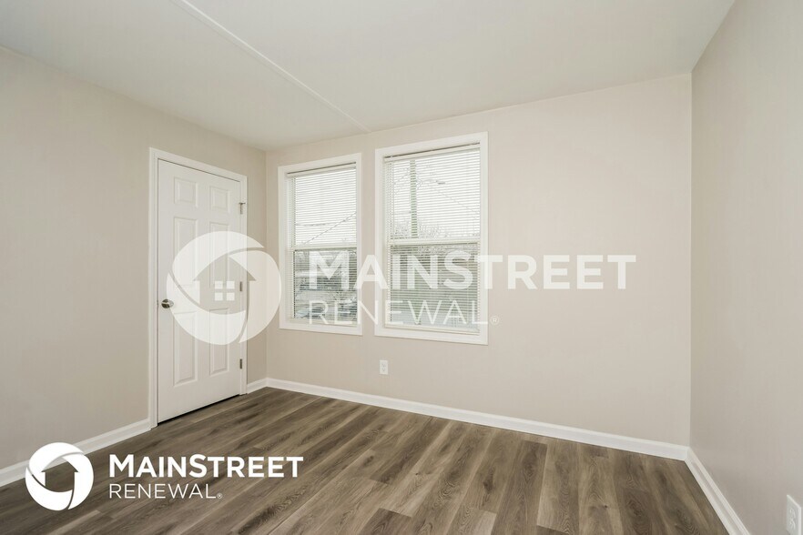 Building Photo - 638 S 26th St
