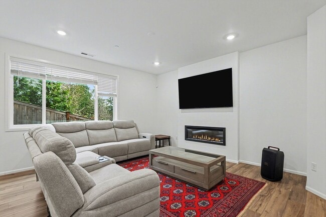 Building Photo - 219 179th St SE