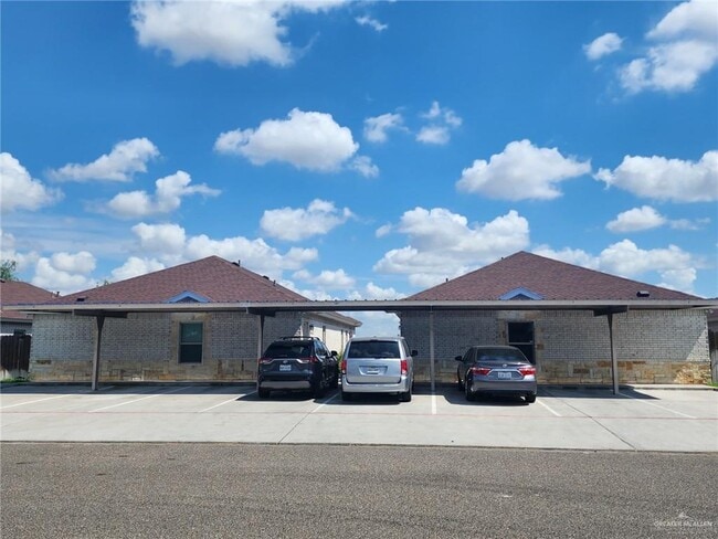 Building Photo - 14 W Garfield Ave