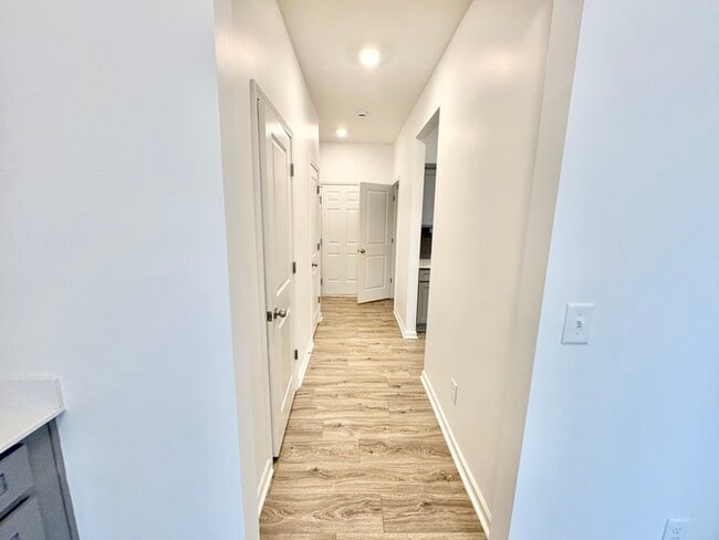 Building Photo - 3 br paired home with 2nd floor loft 2 car garage near I-40 and I-77