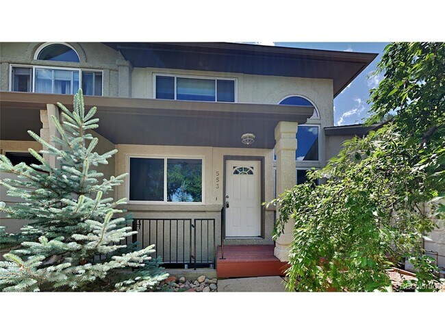 Building Photo - Refined Louisville Townhome — Garage, Gas Fireplace, and Private Deck