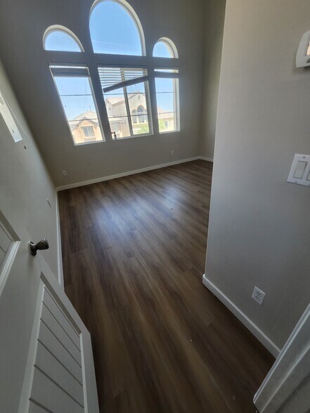Primary Photo - 6541 Grand Concourse St