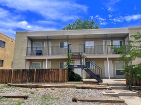 Building Photo - 1028 Chelwood Park Blvd NE