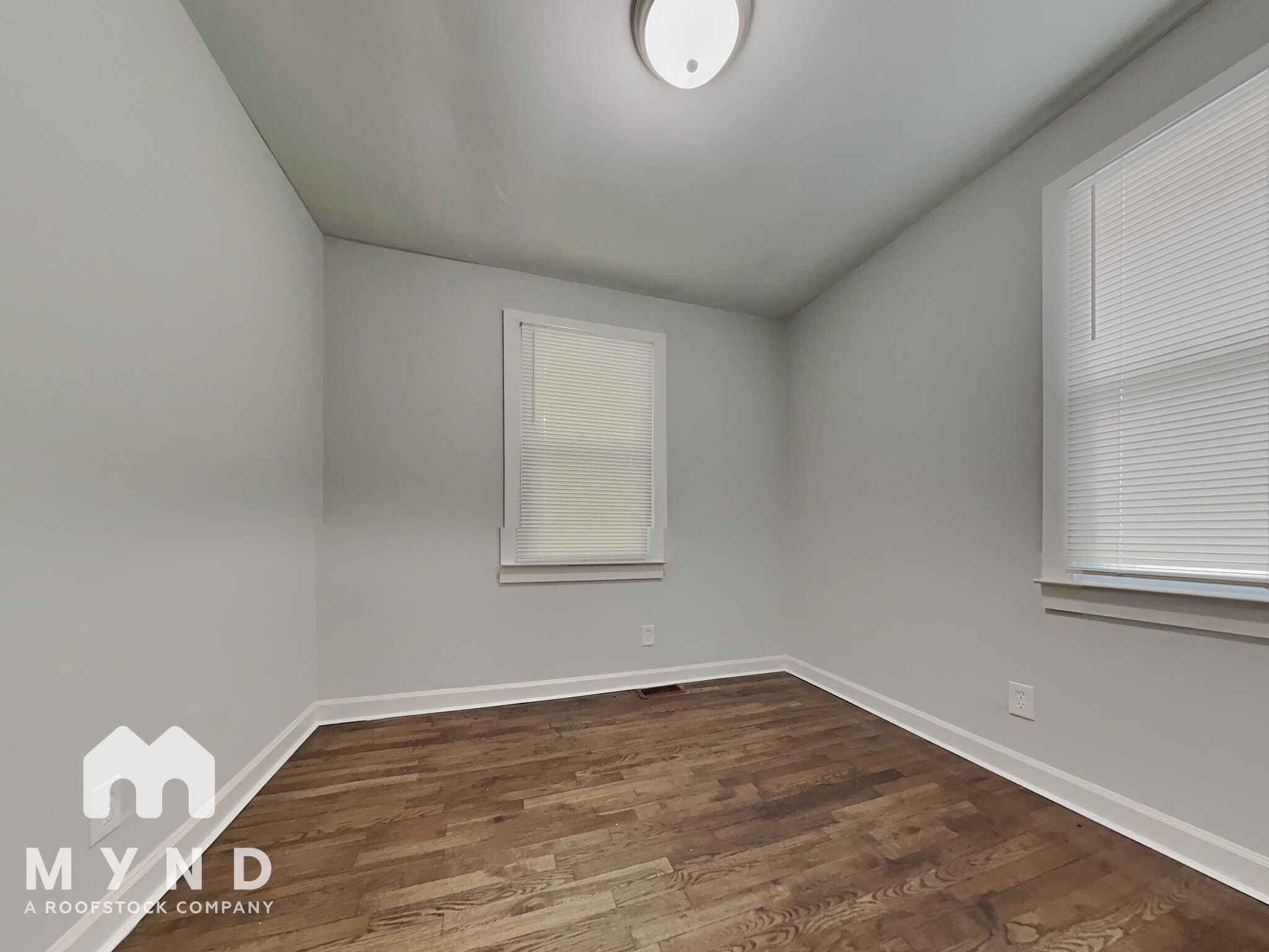 Building Photo - 1720 Finchley Dr