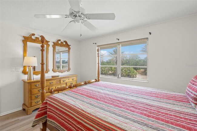 Building Photo - 708 S Tamiami Trl