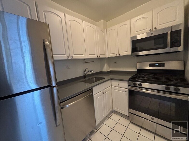 Building Photo - East 79th Street