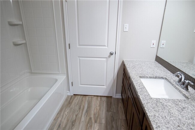 Building Photo - 7509 Miriam Vale Ct