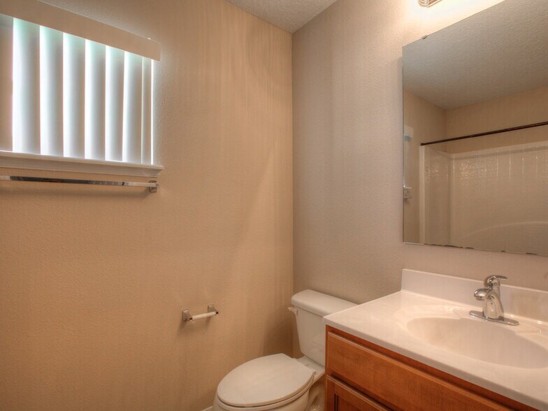 Building Photo - 2474 Palmetto Ridge Cir